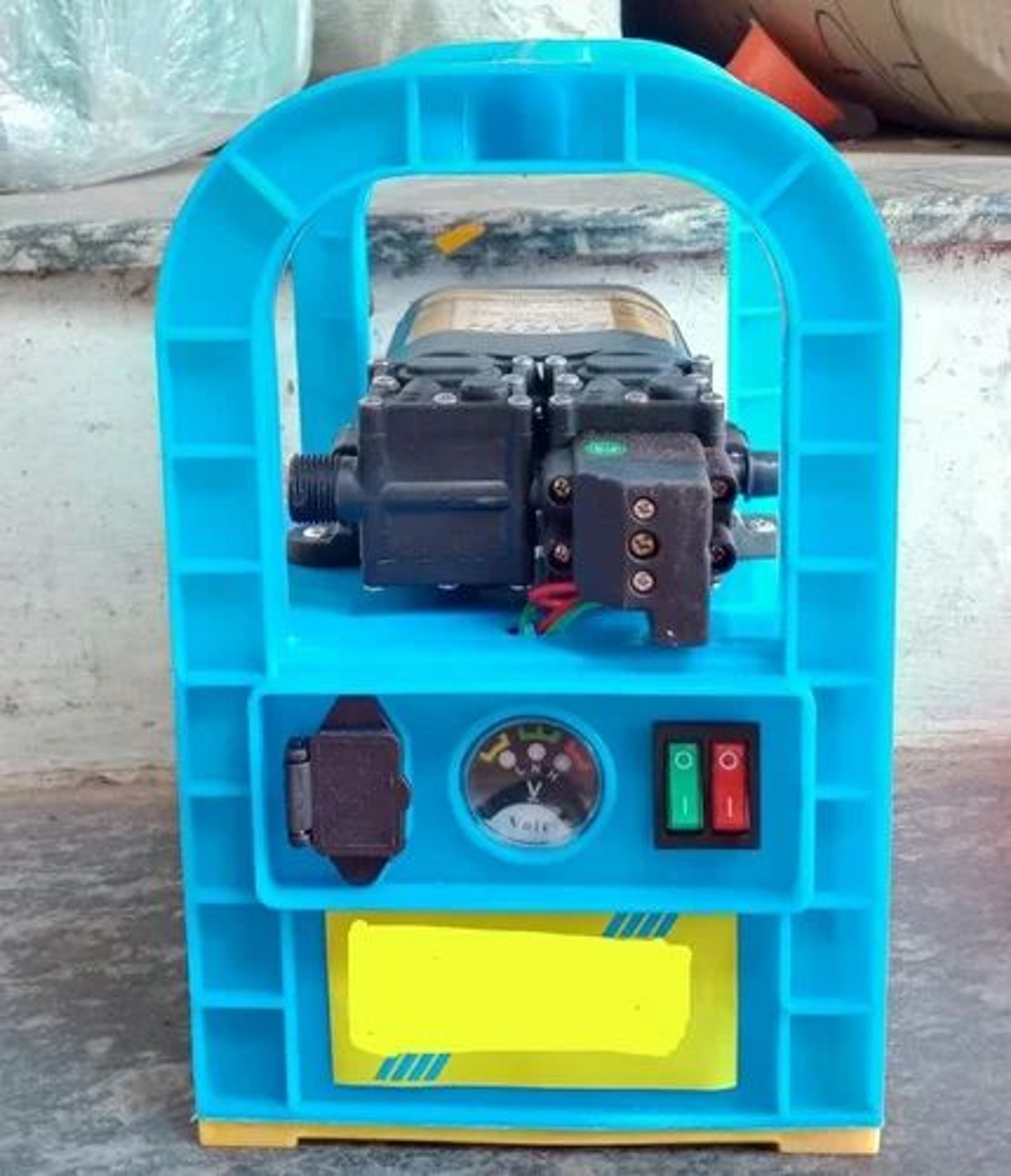 Thumbnail 3 of Portable Battery Sprayer
