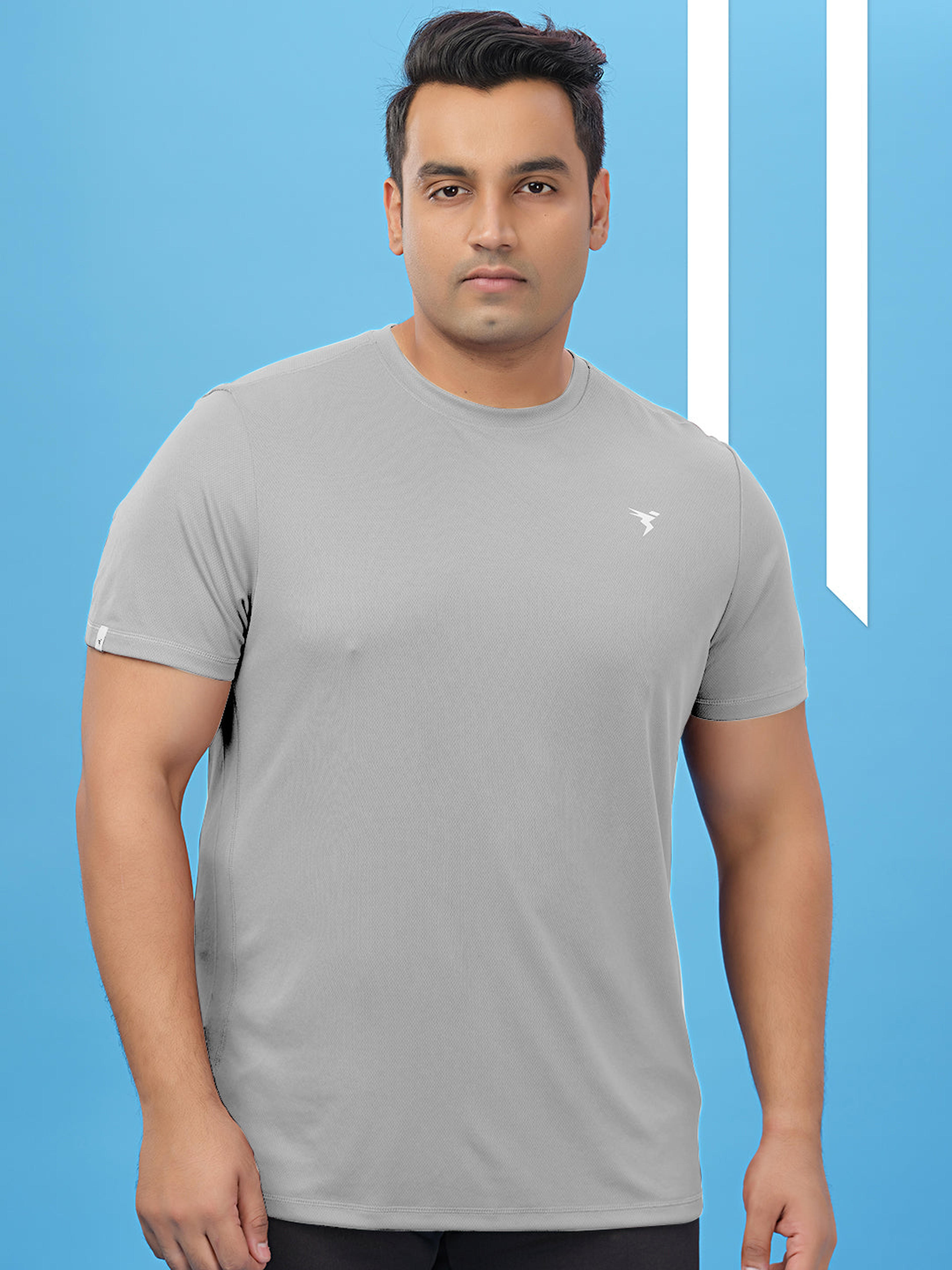 Men Solid Slim Fit Round Neck Sports T-shirt with TECHNOCOOL+