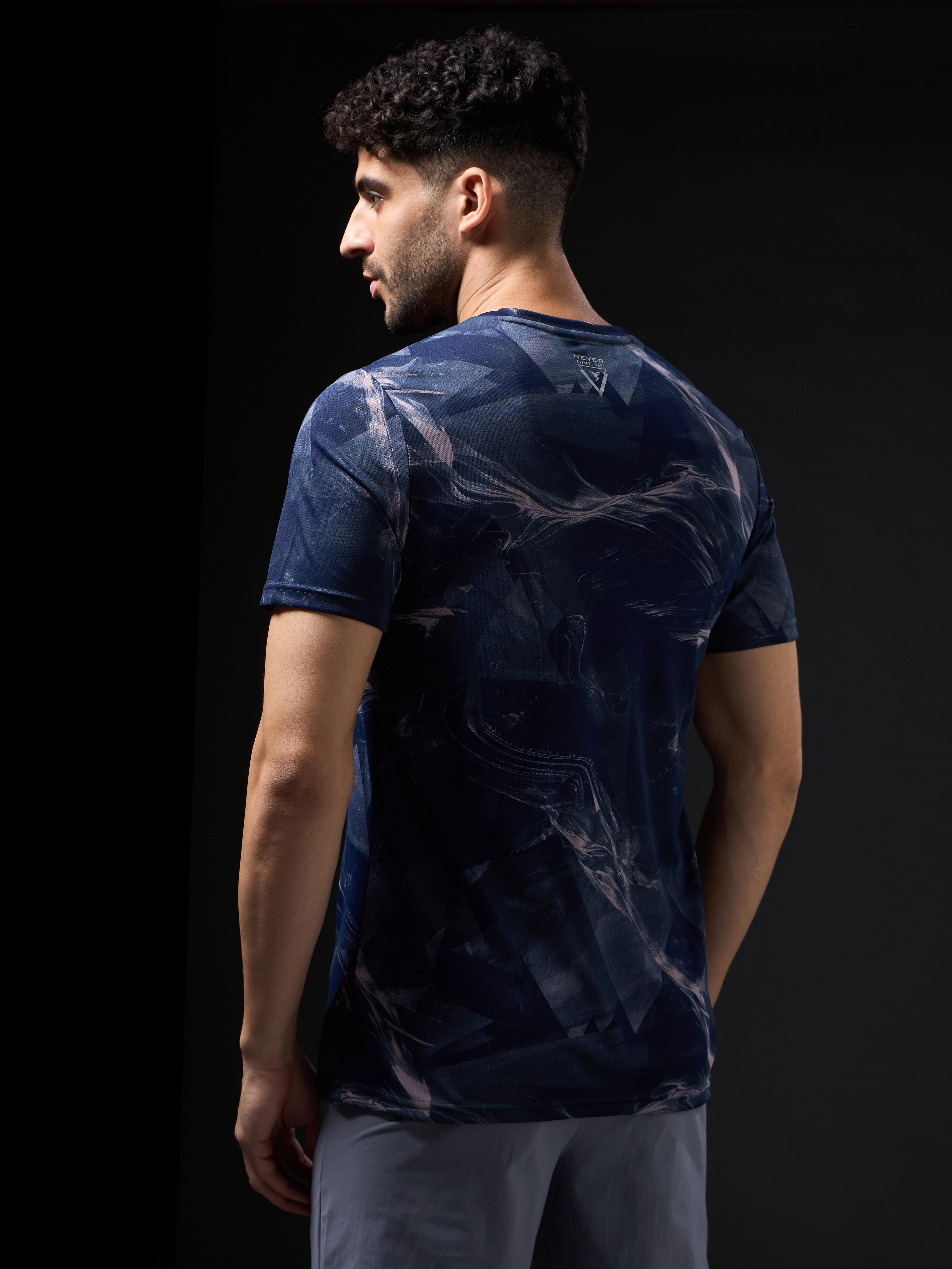 Men Abstract Print Slim Fit Crew Neck T-shirt with TECHNO COOL+ in Thunder Storm - 3