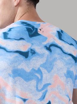 Men Abstract Print Slim Fit Round Neck Sports T-shirt with TECHNOCOOL+ in Azure Glow - 5