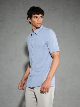 Men Solid Regular Fit Spread Collar Shirt with TECHNO COOL+ in Troposphere - 4