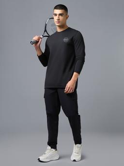 Men Round Neck Solid Slim Fit T-Shirt with TECHNOCOOL+ in Black - 6