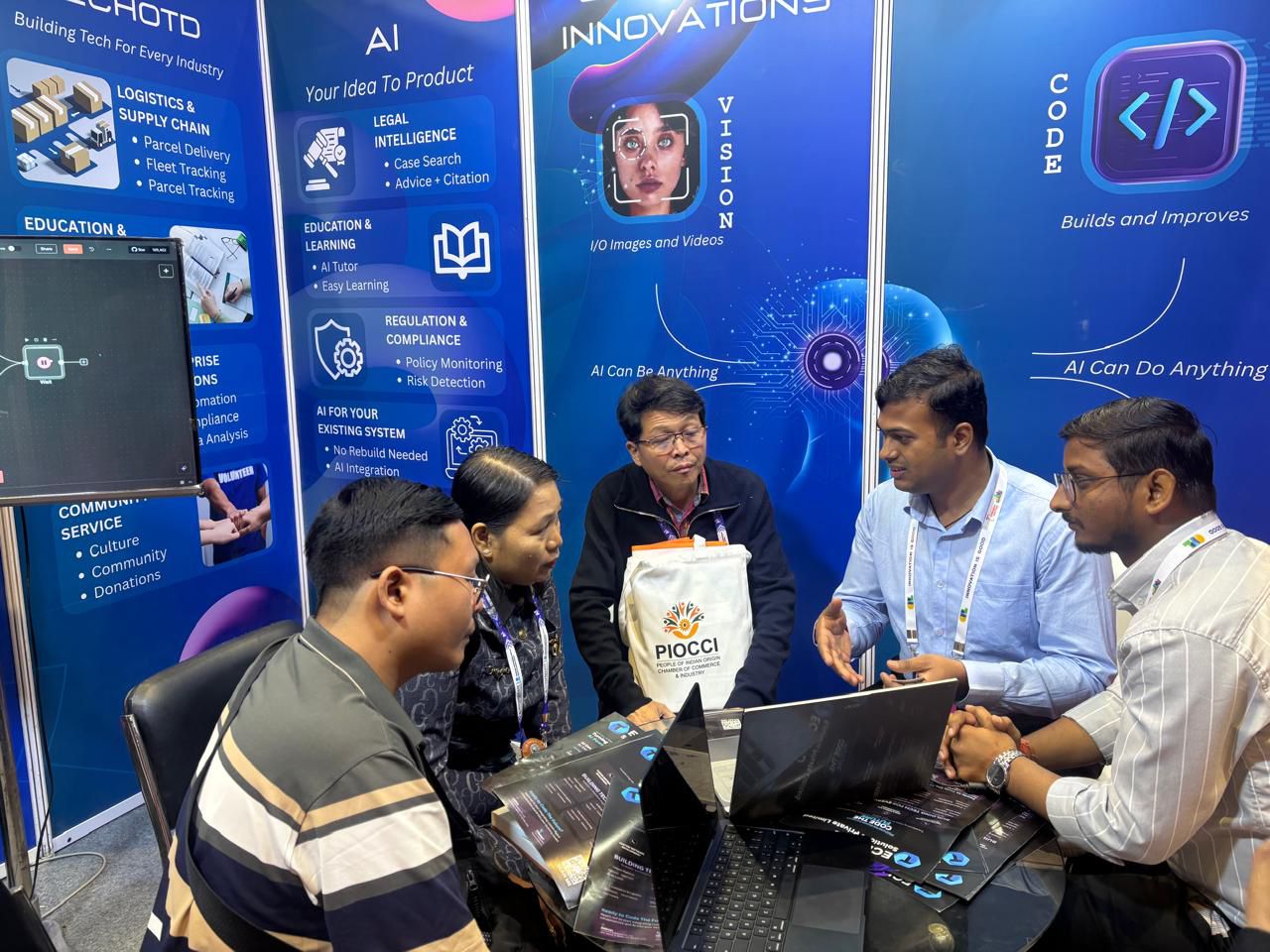 Day 2 technical conversation at TechOTD booth