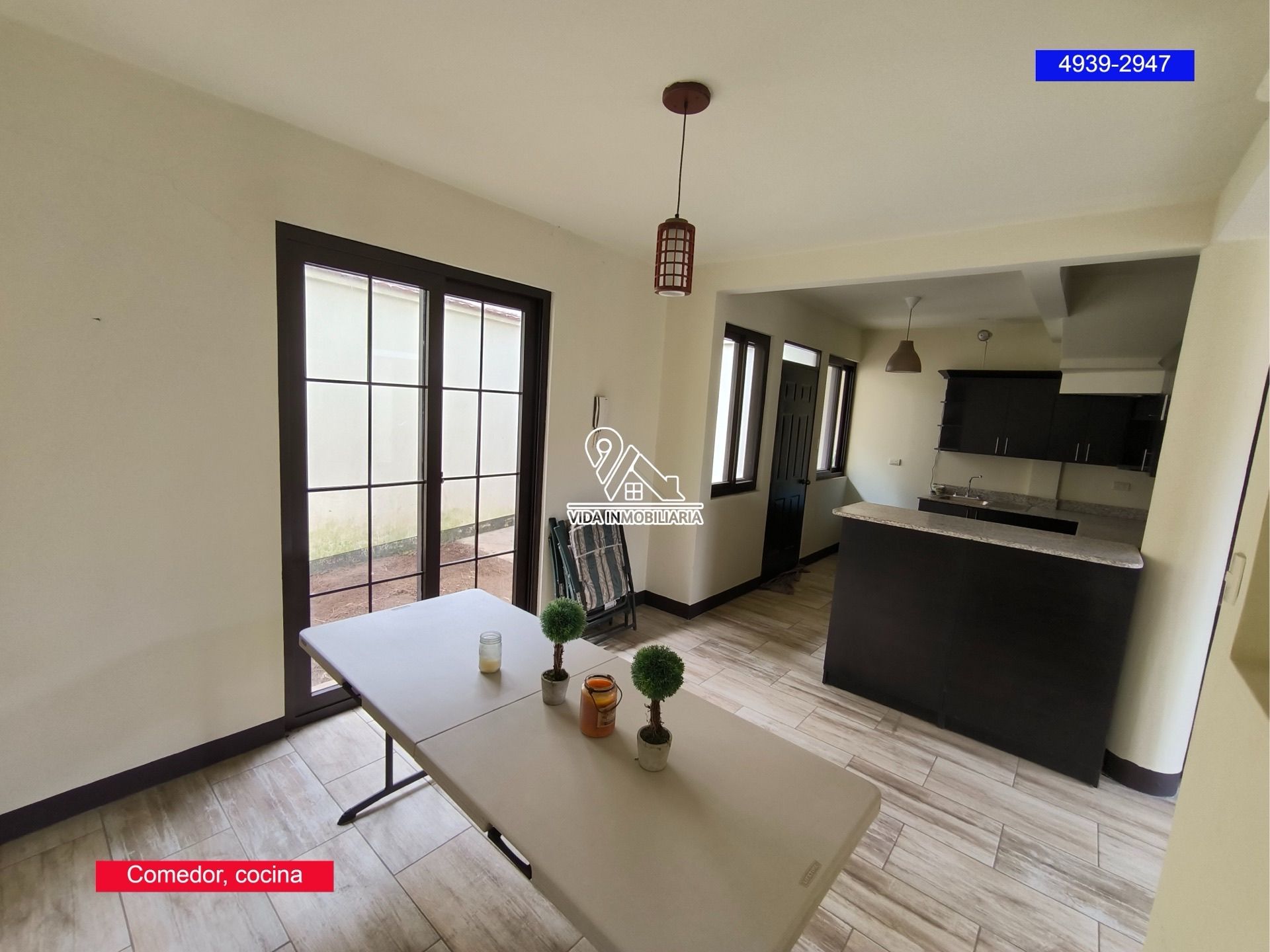 Casa en venta — La Floresta, Zona 9