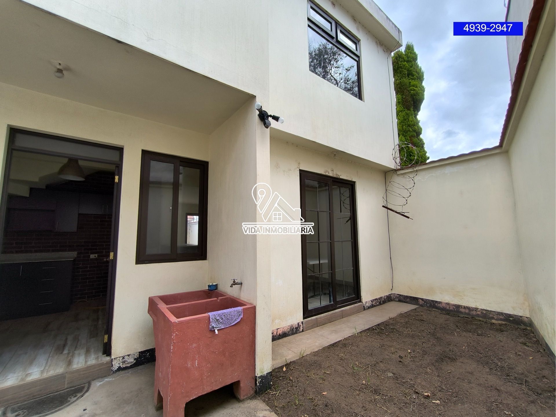 Casa en venta — La Floresta, Zona 9