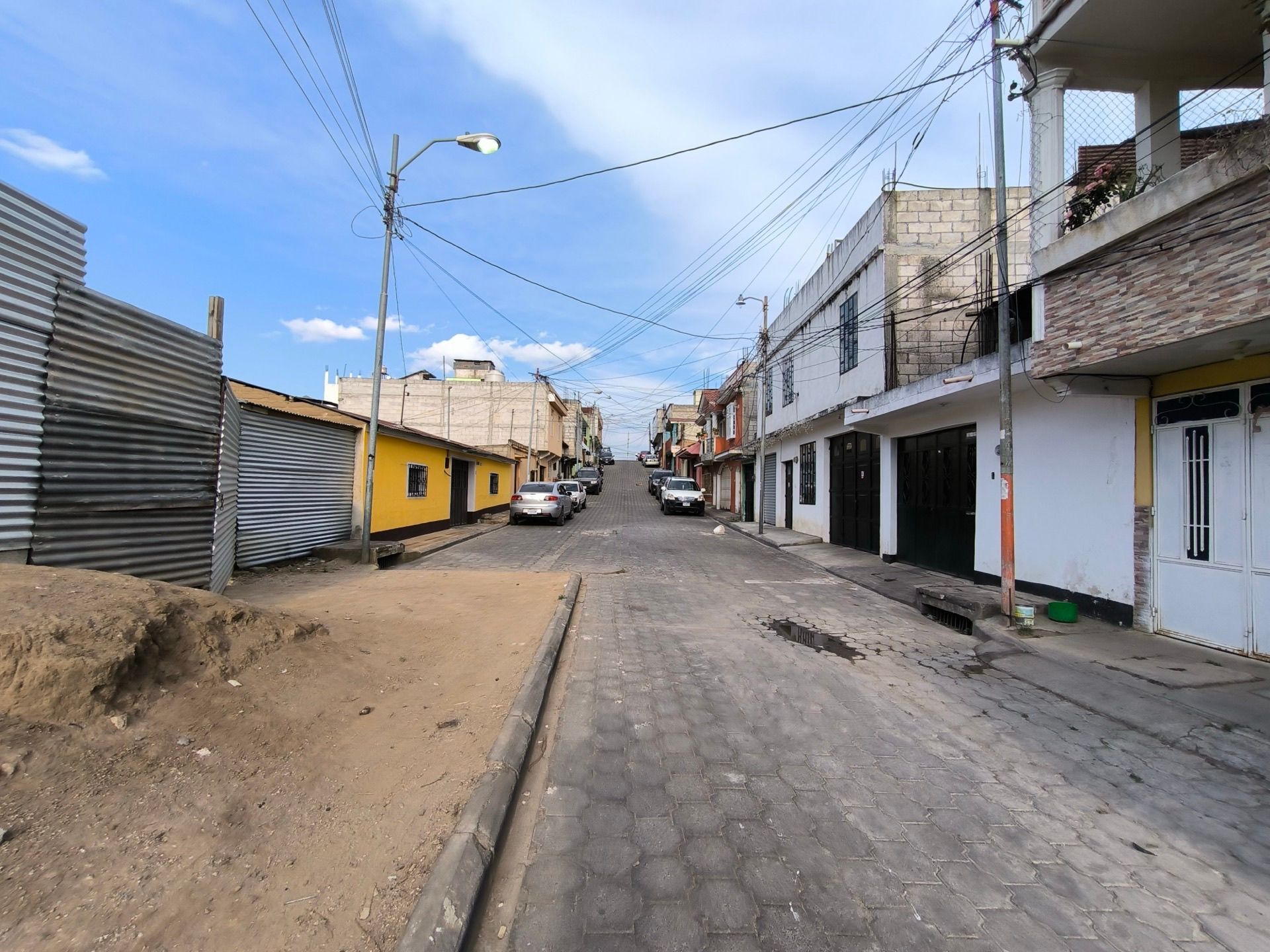 Terreno media cuerda (220 m²) — Zona 7