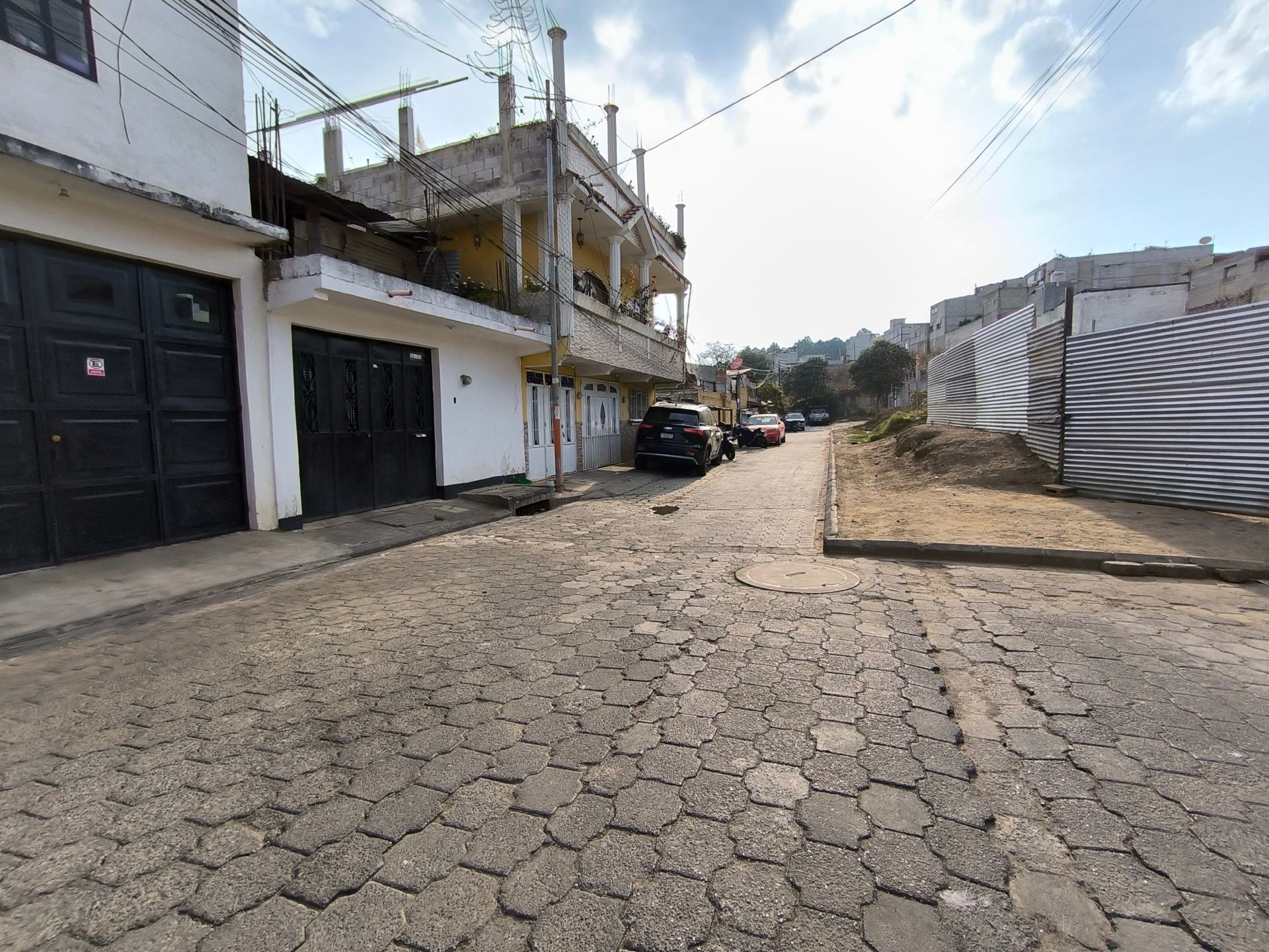 Terreno media cuerda (220 m²) — Zona 7
