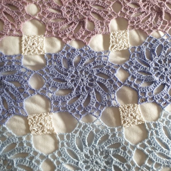 How to Crochet A Spiderweb Circle