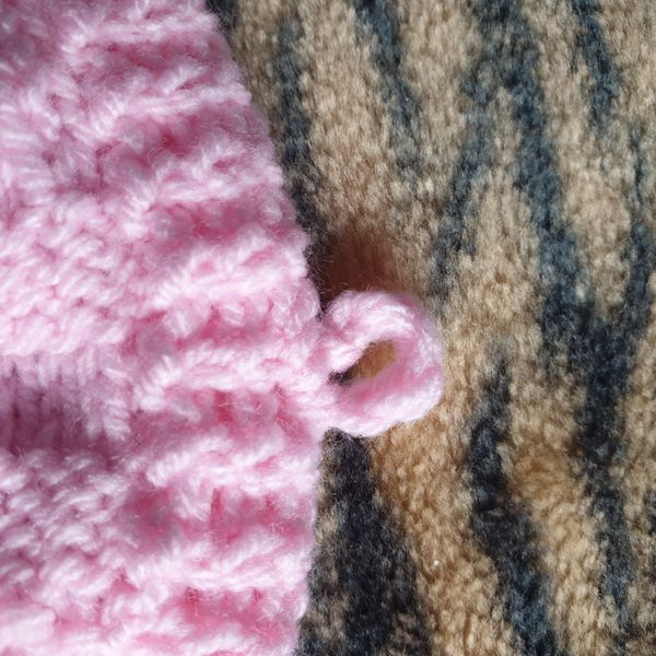 Knitting Tip - How to Create a Button Hole Loop for Cardigan