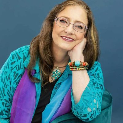 Nikki Cruise
