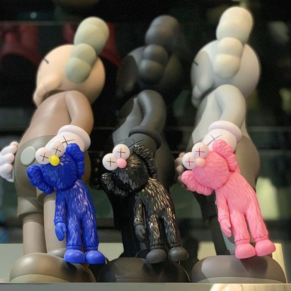 A Guide to KAWS' Figures