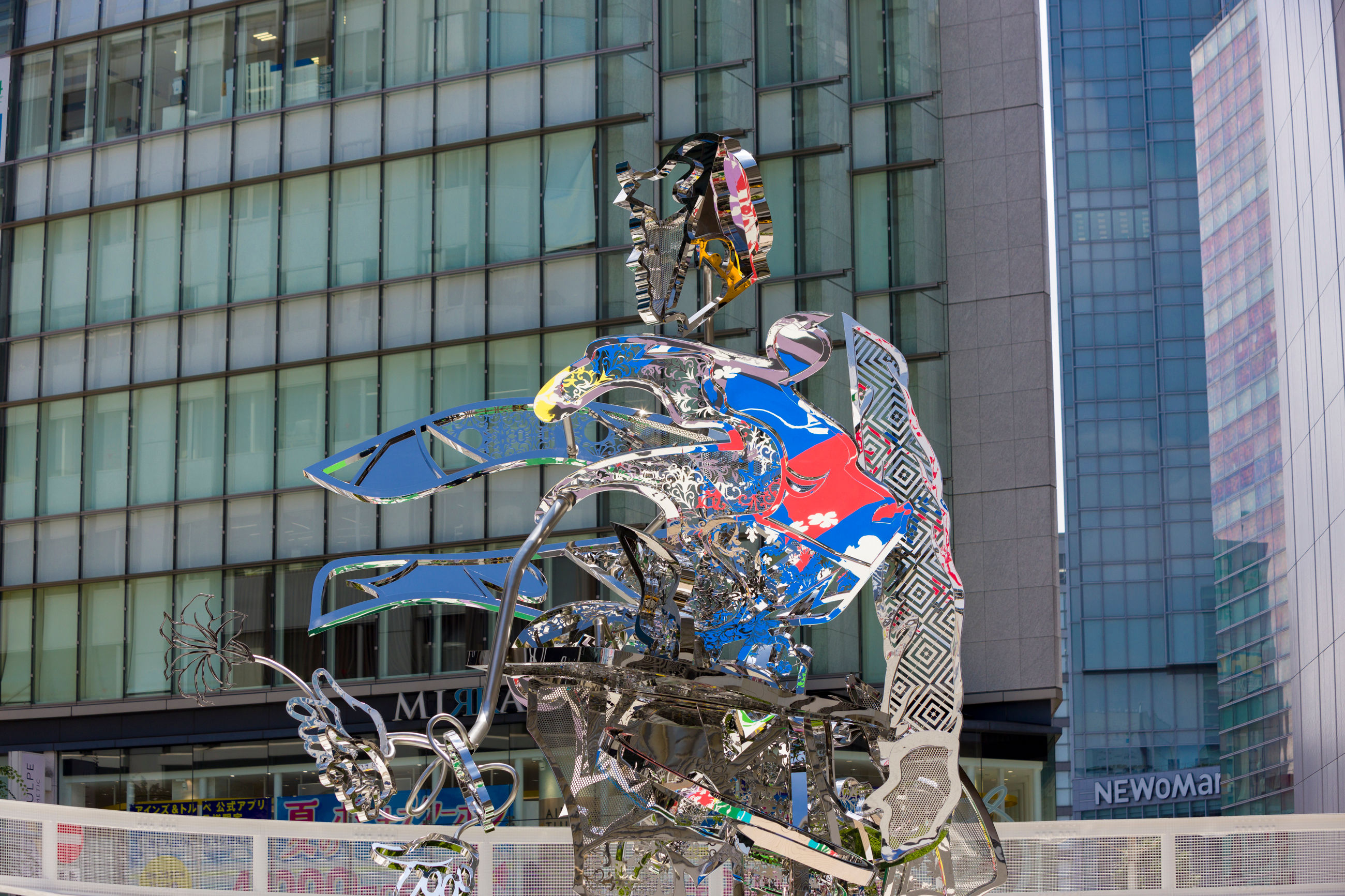 Tomokazu Matsuyama's latest Public Art Project: Shinjuku East Square