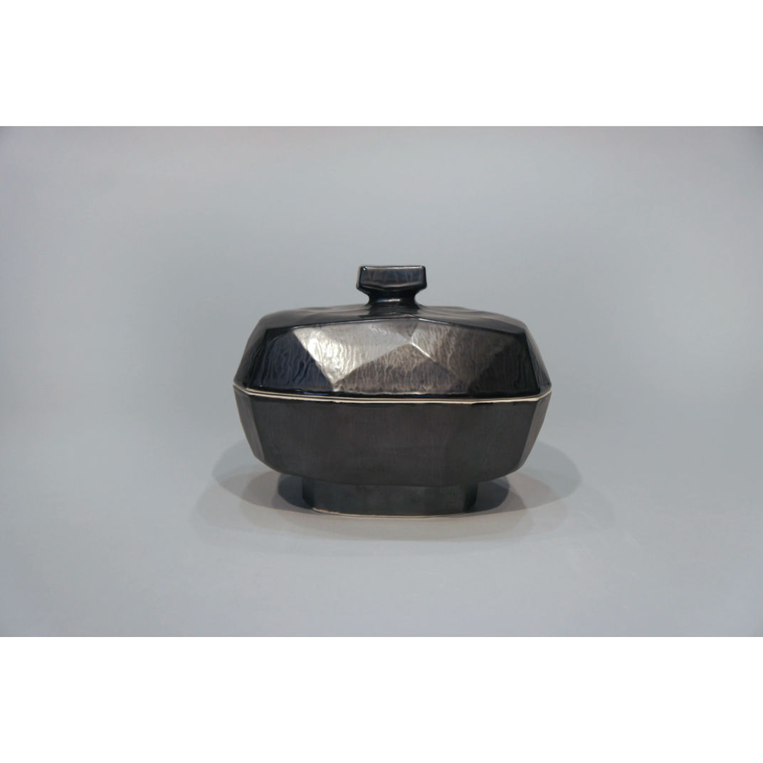 Rectangular Lidded Form with Knob Medium Black by Yikyung Kim