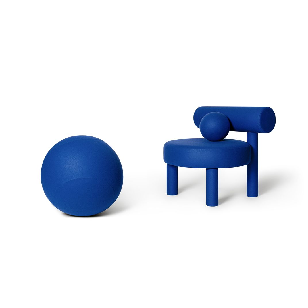 LOW CHAIR GROPIUS CS1 with SPHERIC OTTOMAN by Noom 2020: Visual Artwork