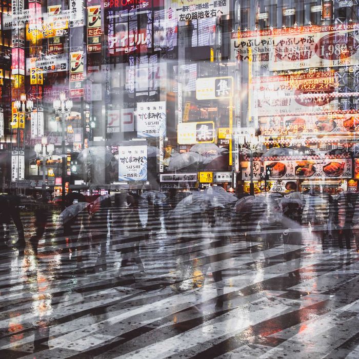 ▷ Rainy days in Tokyo V by Sven Pfrommer, 2021