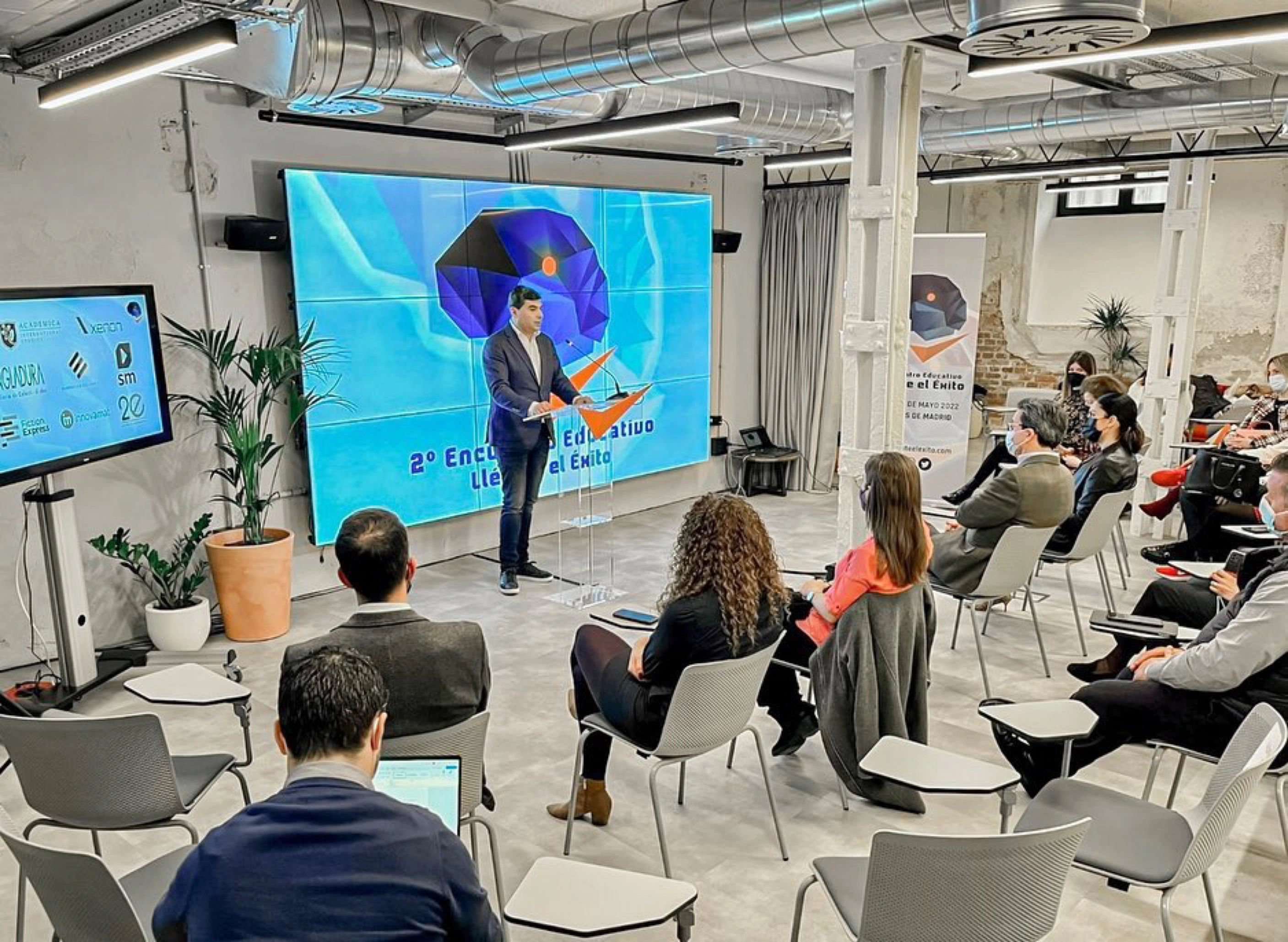 Se ve el espacio versátil de Mastermind en un evento empresarial.