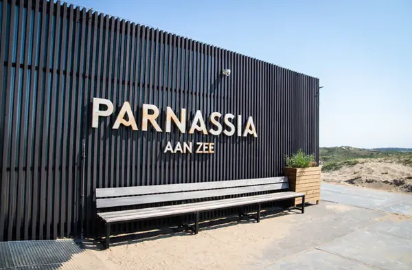 Parnassia aan Zee