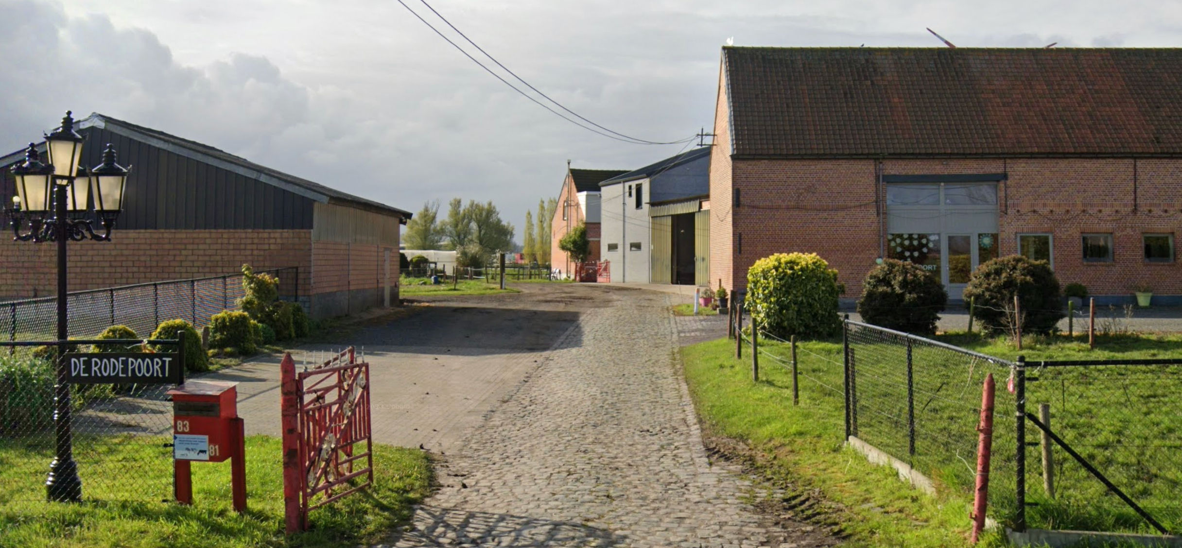 De rode poort