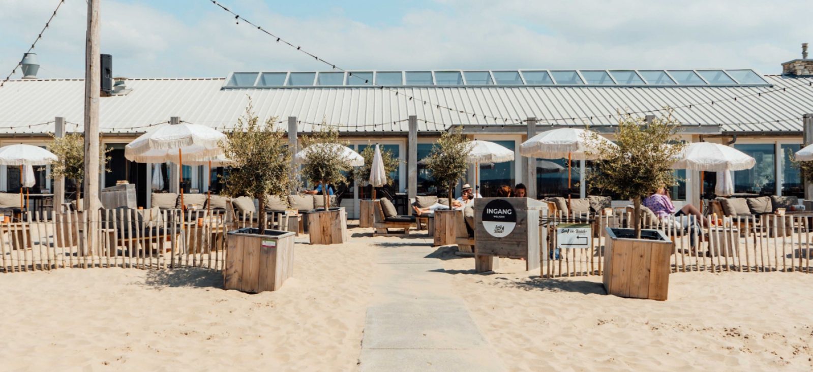 Strandpaviljoen Surf en Beach