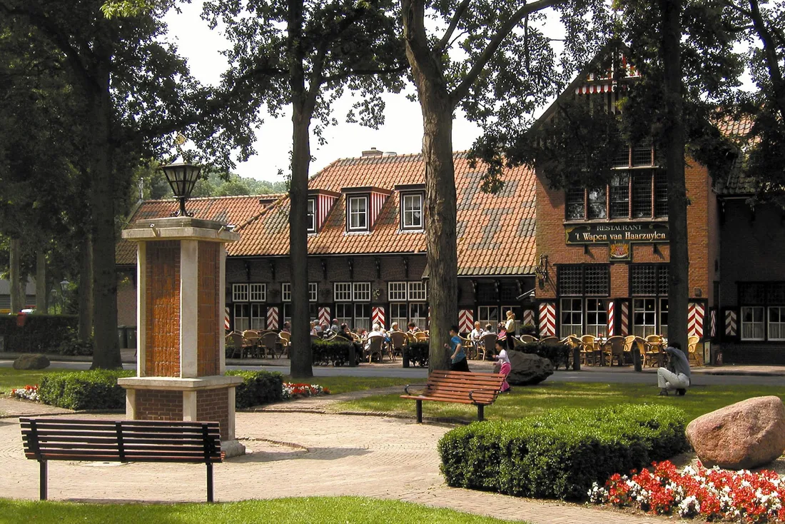 't Wapen van Haarzuylen, foto 1 van 8