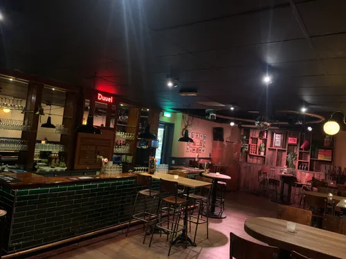Eetcafé Publieke Werken, foto 3 van 4