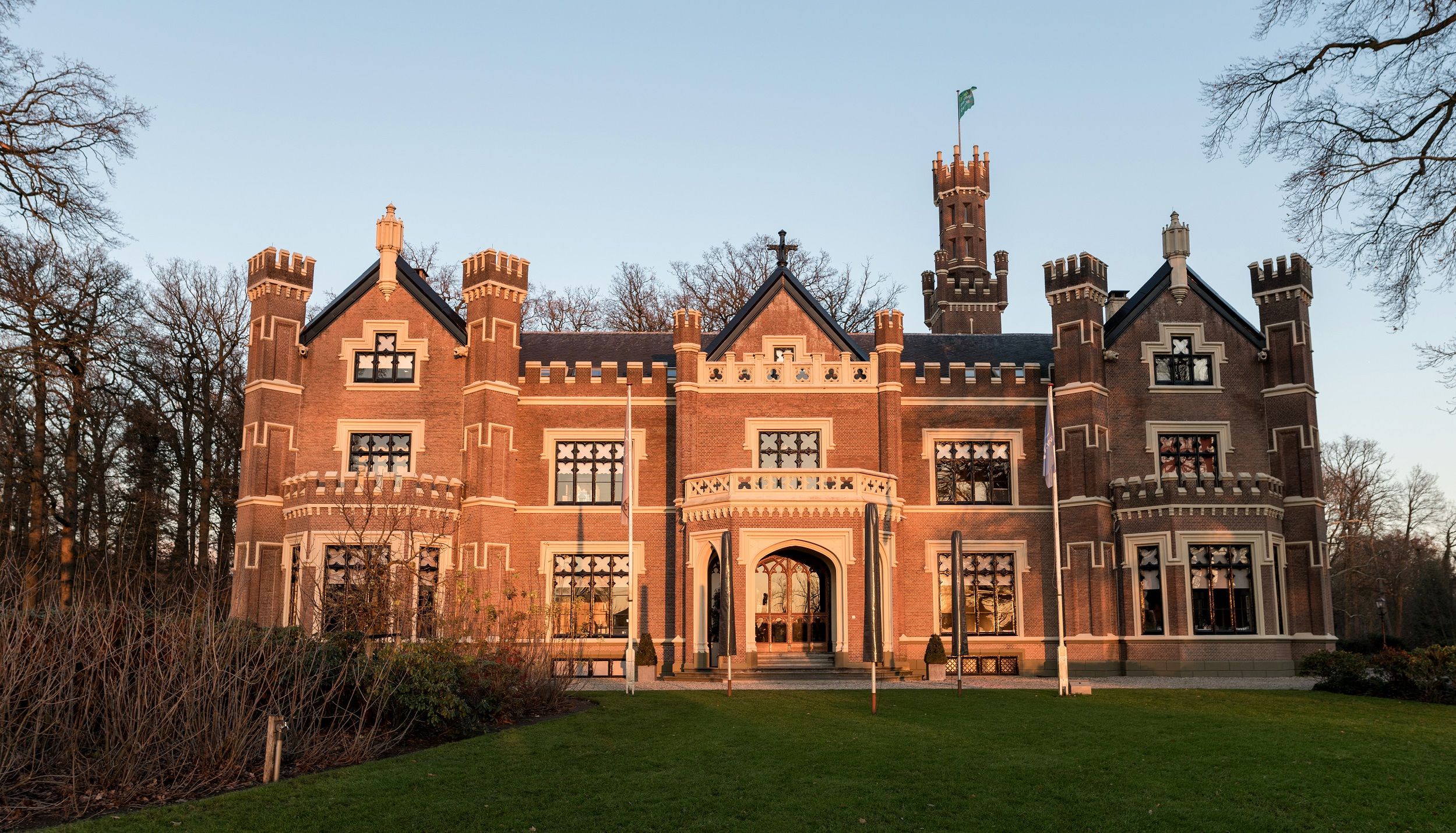 Kasteel De Schaffelaar in Barneveld - Lees 29 DJ reviews van onze DJ's