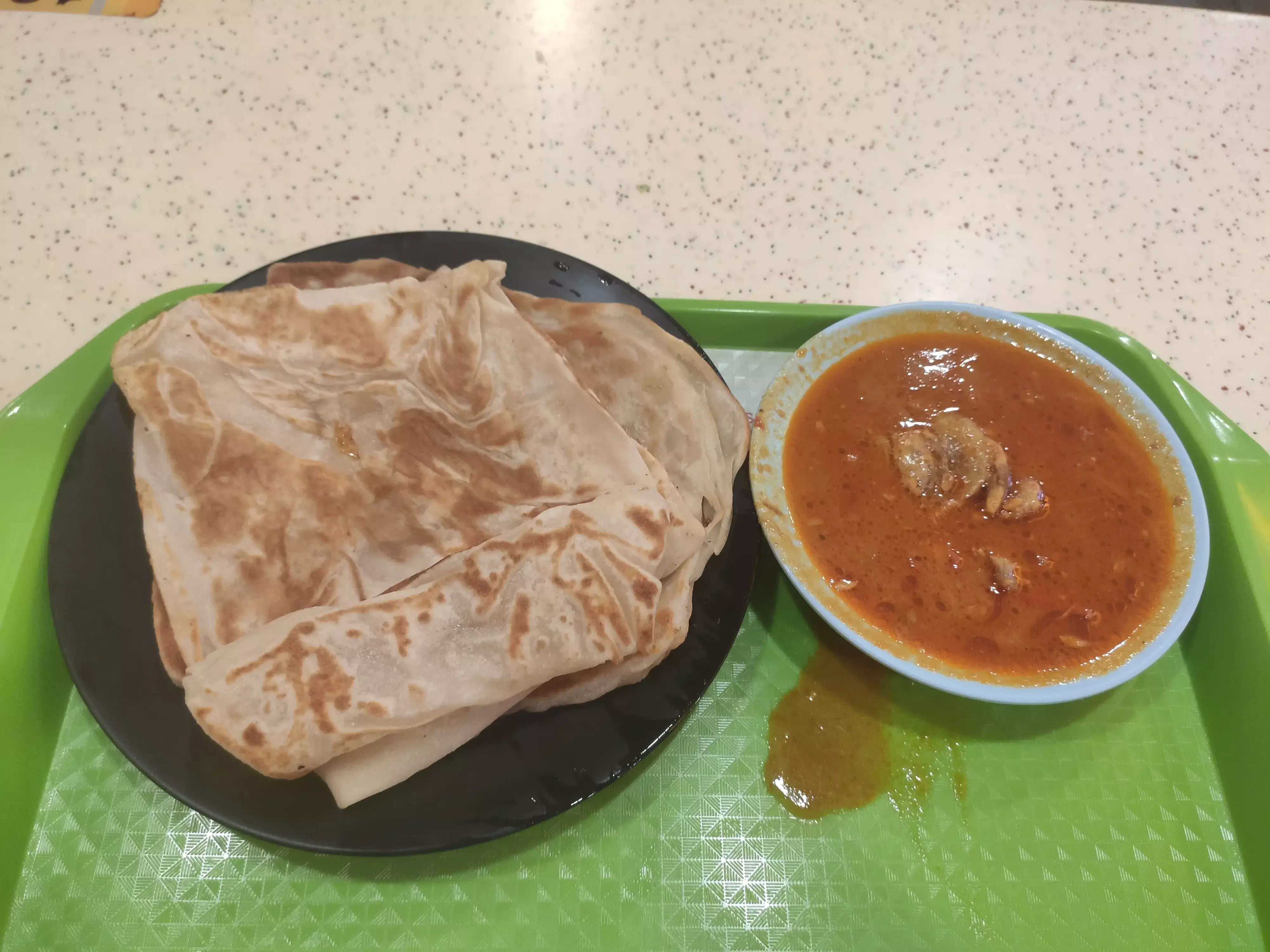 Muhammad Shazain Faiha Muslim Food Paradise: Plain Prata & Mutton Curry