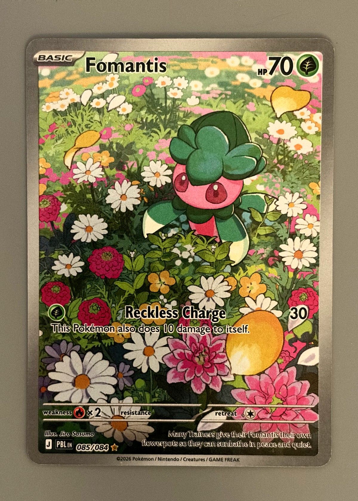 Fomantis 085/084 (Pitch Black) - Illustration Rare, front