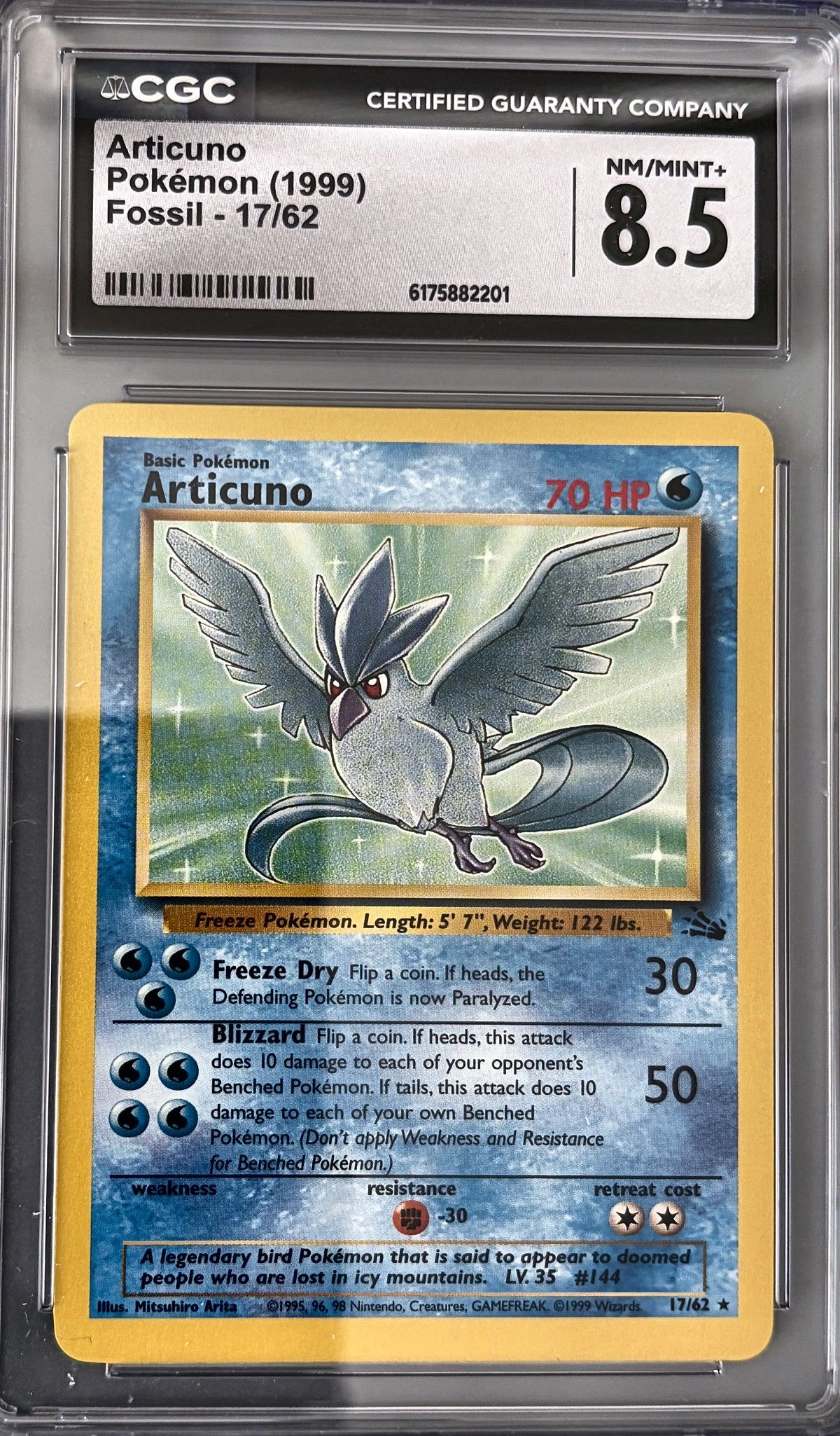 Articuno 17/62 (1999 Pokémon English Fossil) - CGC Nm/Mint+ 8.5, front