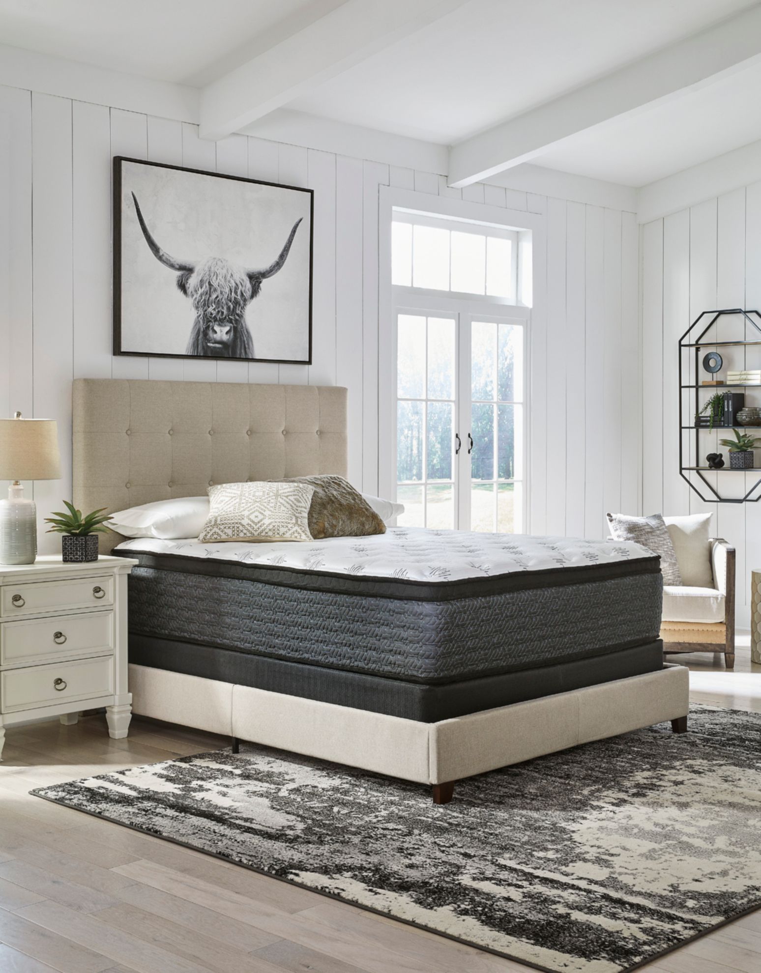 Picture of Pinnacle Eurotop Queen Mattress