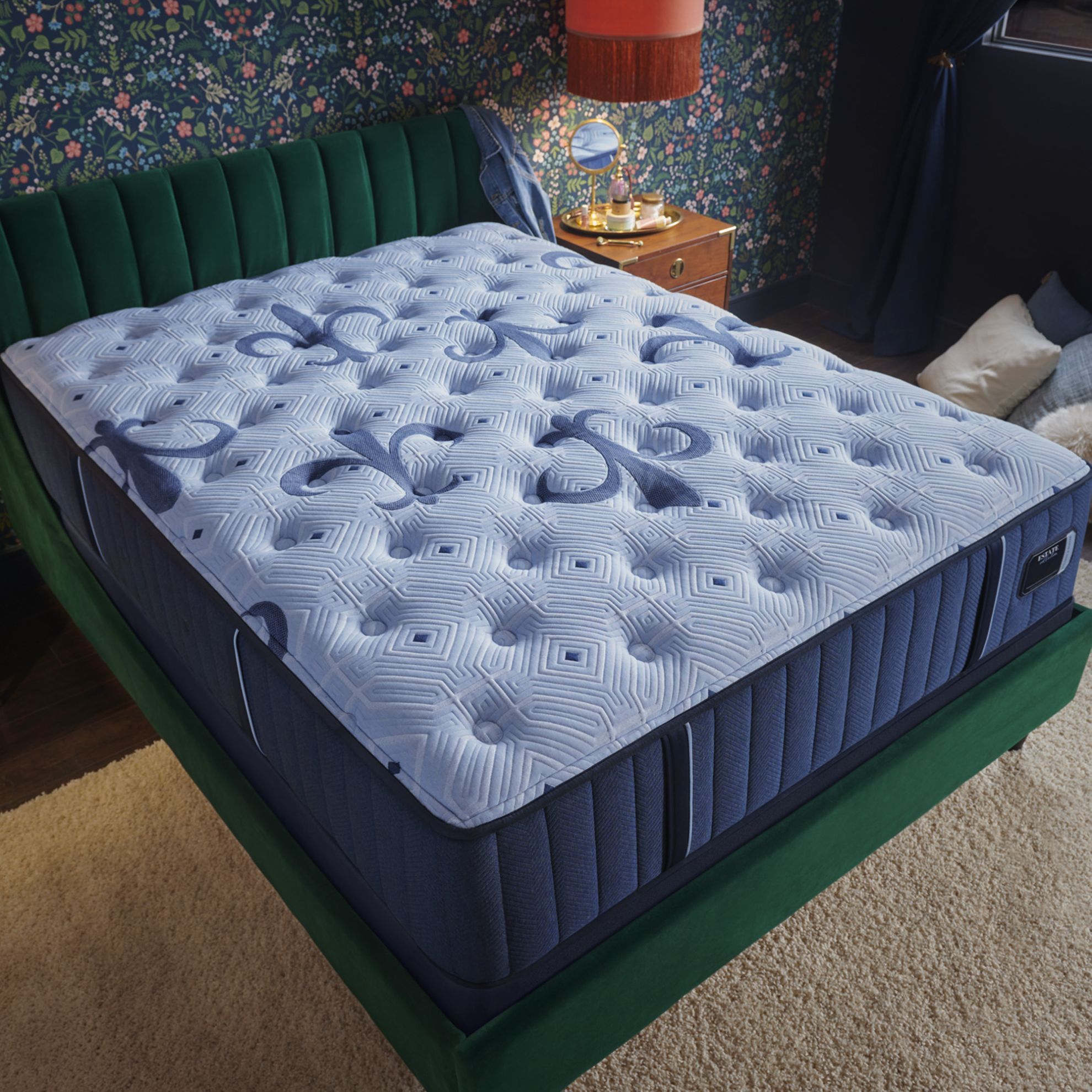 Picture of Luxury Estate Soft Full Mattress
