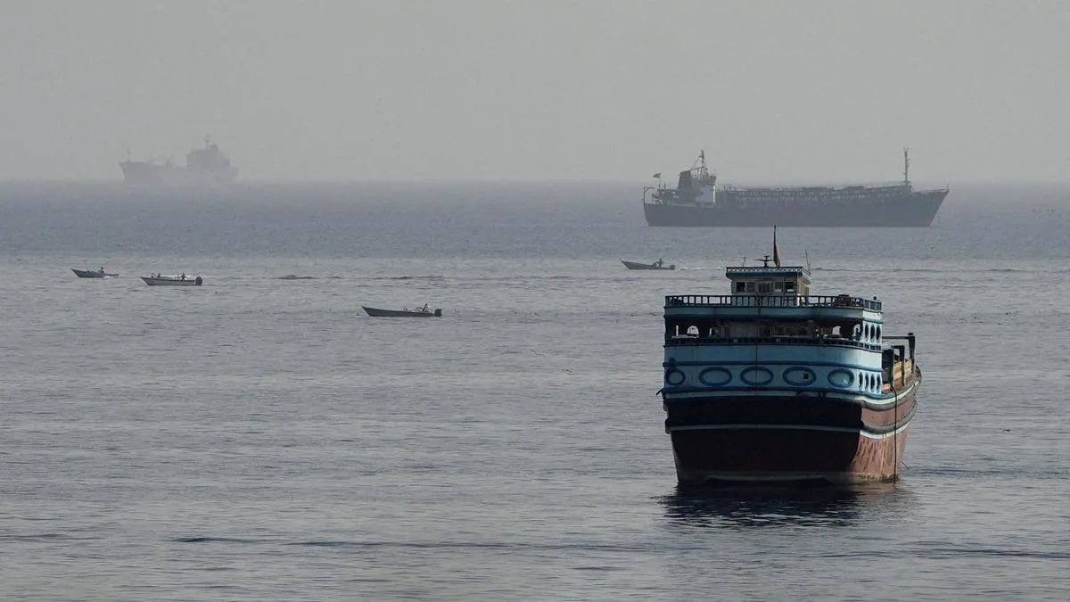 Iran and Oman Agree on Hormuz Shipping Route Coordinates