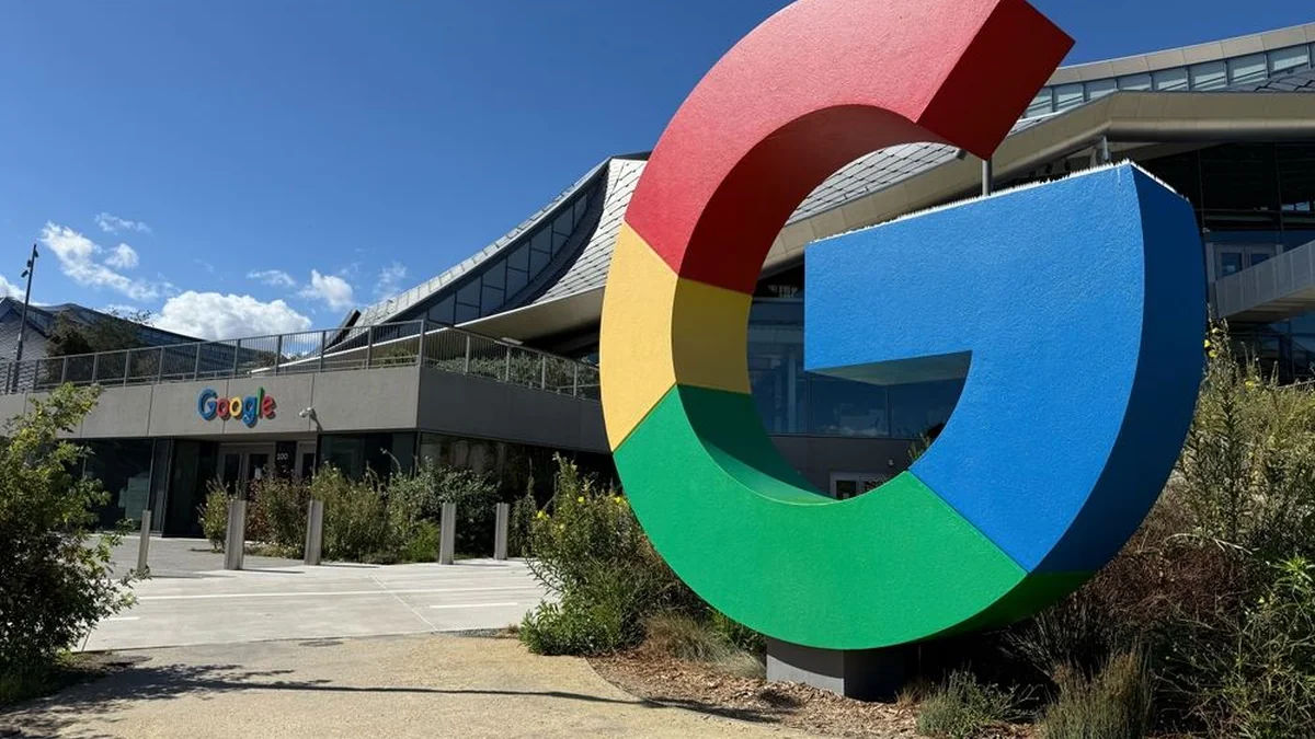 Alphabet Stock Faces Pressure Amid Heavy AI Spending and Debt