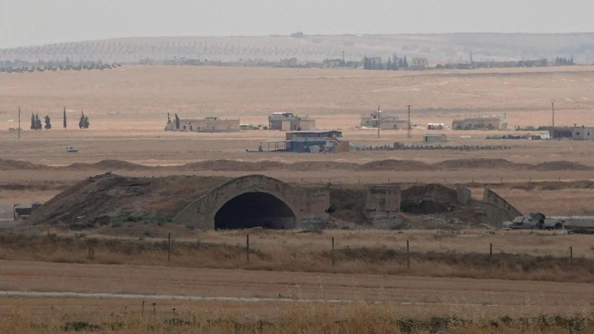 Israeli Airstrikes Target Syrian Airbase After Turkish Visit