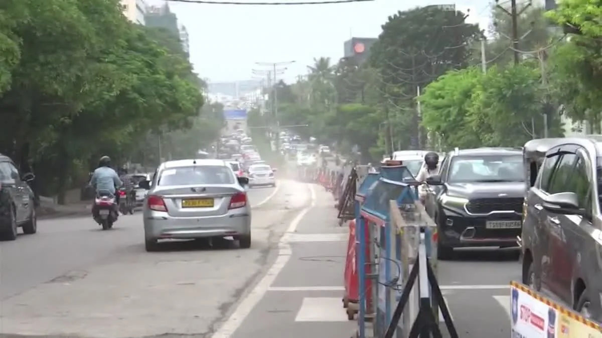 Hyderabad Police Implement One-Way Traffic Rule Around KBR Park