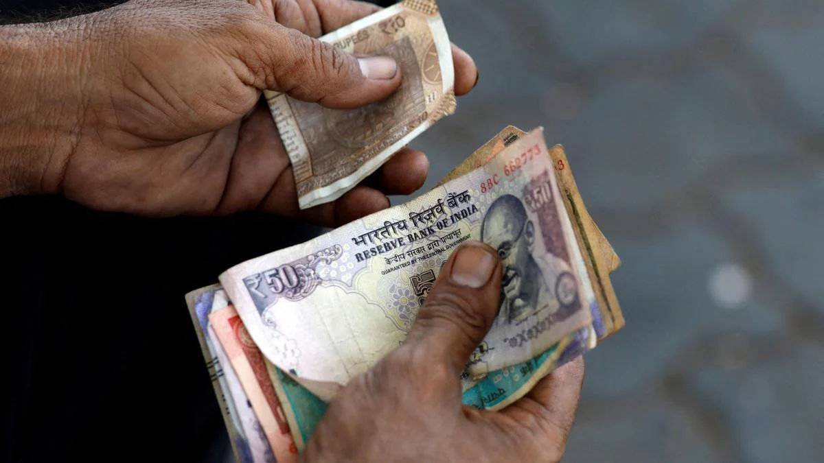 Kerala Announces Festive Bonus for State Employees Ahead of Onam