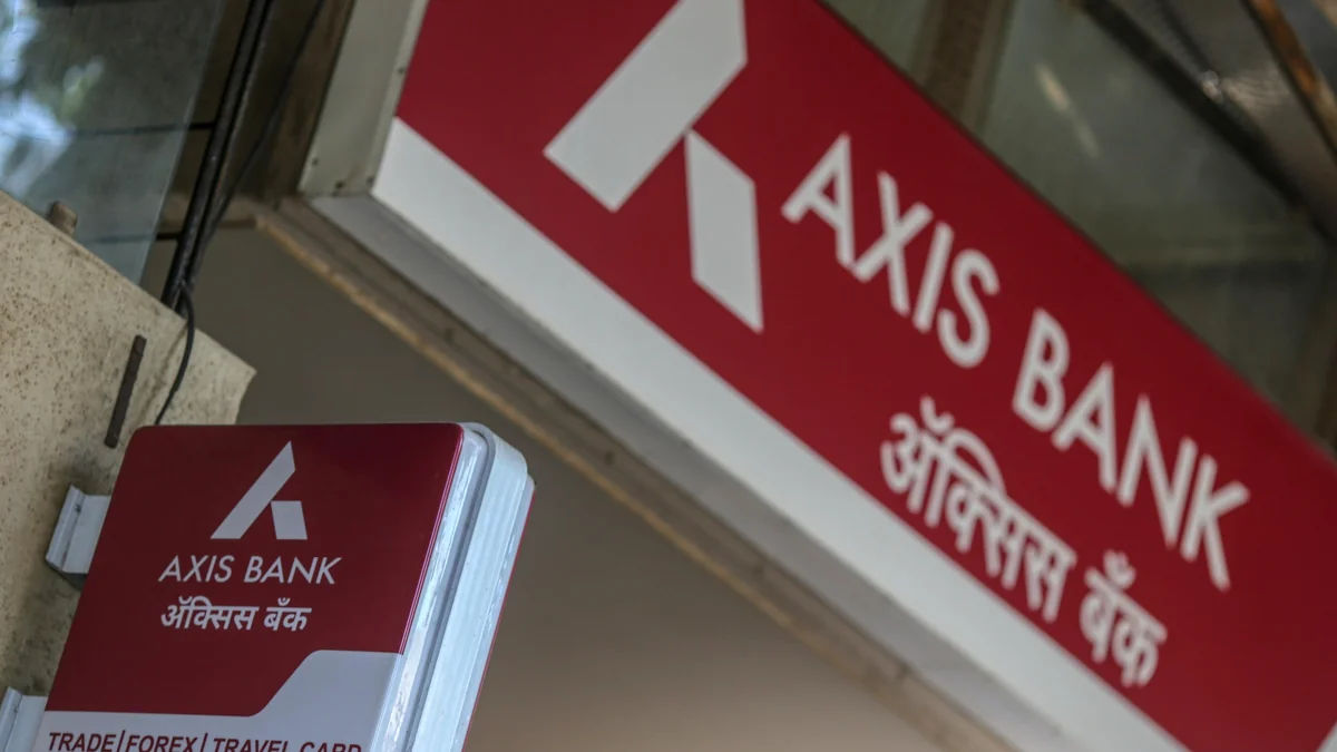 Axis Bank Boosts Deposit Rates Amid Banking Expansion Push