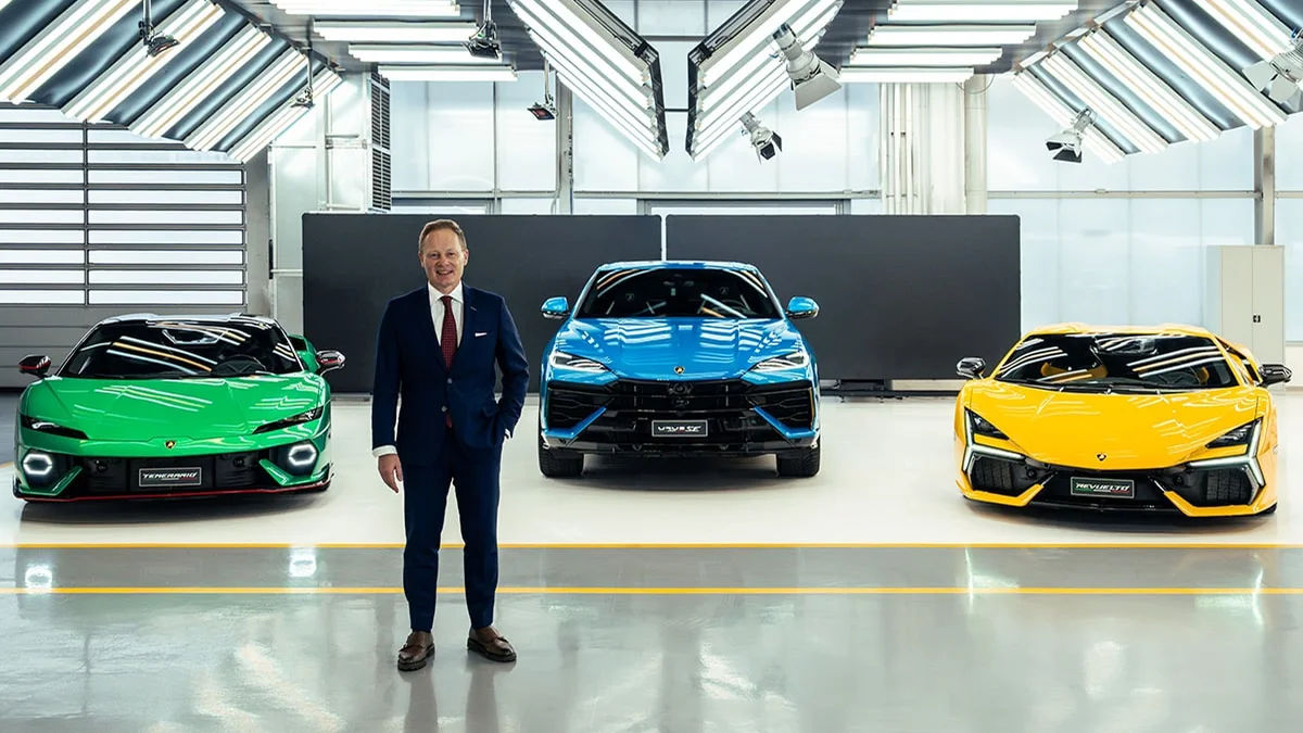 Lamborghini Revuelto SV Unveiled With Spaceship-Inspired Design