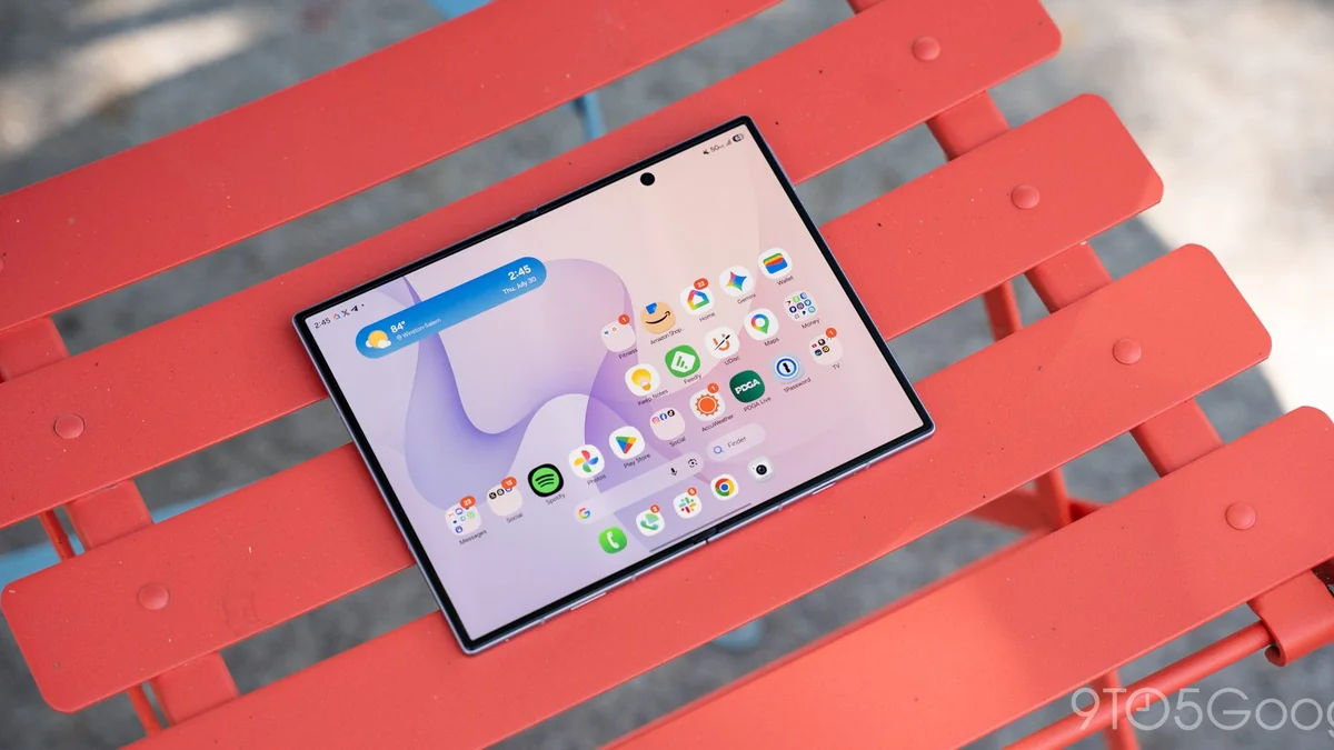 Samsung Boosts Z Fold 8 Production as Global Reviews Go Live