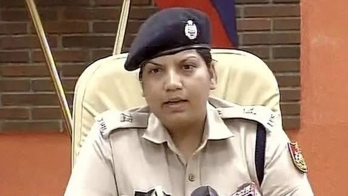 IPS Officer Nupur Prasad Honoured With President's Medal
