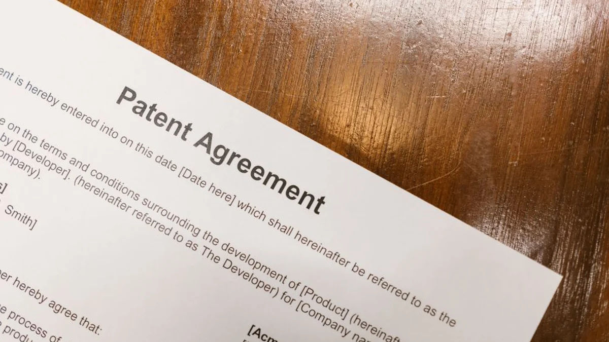 Amazon and Apple Face Major Legal Hurdles in Patent and Antitrust Disputes