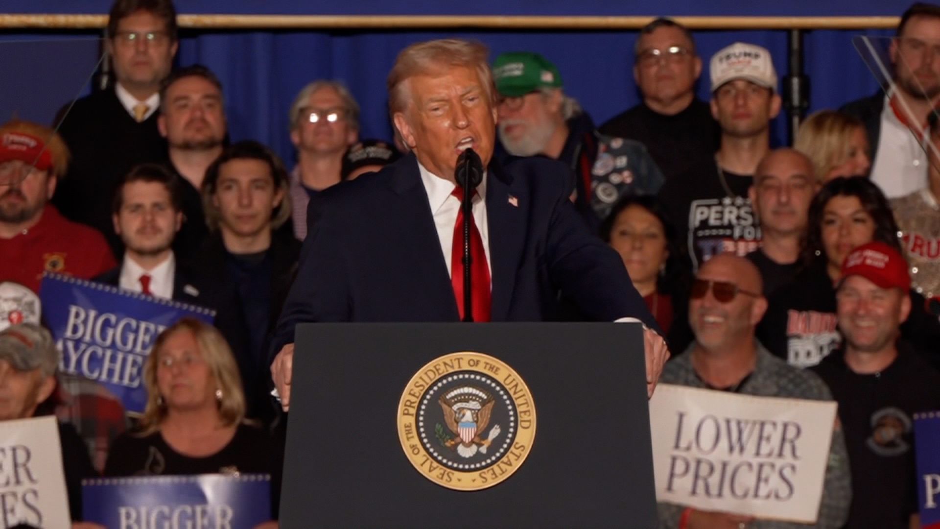 Trump Threatens Strict Strait of Hormuz Tolls Over Hostage Deal