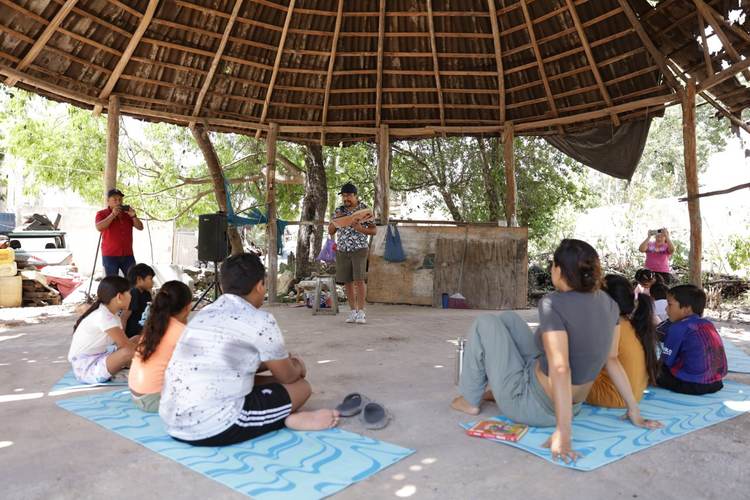 Letras Itinerantes plans eight reading days and 400 donated books - Photo 4
