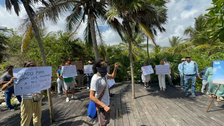 Tulum's Most Iconic Beach Is Free by Law, Fenced by the Military, and Fought Over by Residents - Photo 4 Tulum's Most Iconic Beach Is Free by Law, Fenced by the Military, and Fought Over by Residents - Photo 4
