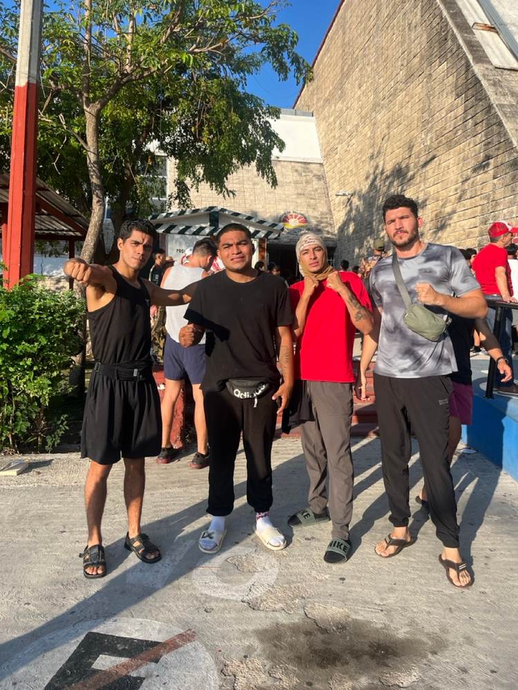 Moisés Carrillo fue a Cancún con otros 430 peleadores y regresó como campeón - Foto 1