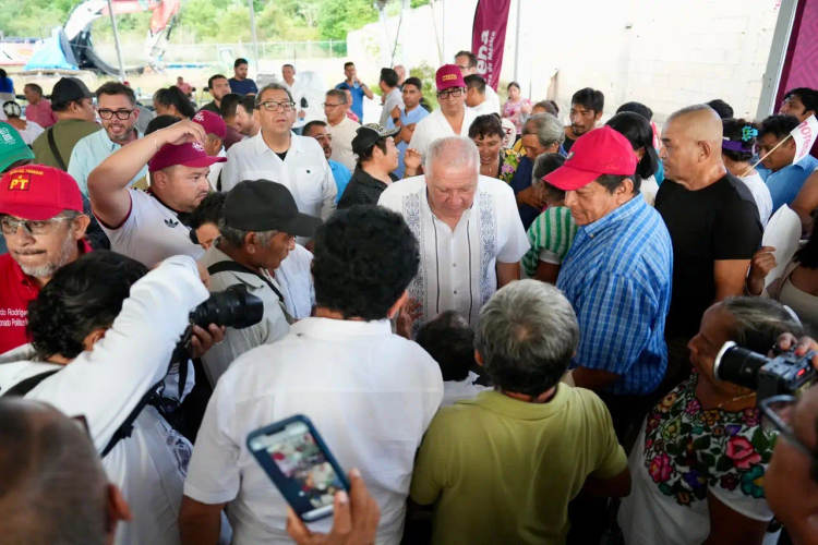"In Mexico, the People Decide," Rafa Marín Tells Sovereignty Assembly in Tulum - Photo 2 "In Mexico, the People Decide," Rafa Marín Tells Sovereignty Assembly in Tulum - Photo 2