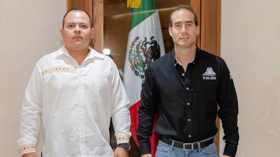 El nuevo jefe de seguridad de Tulum, Aguilar Rico, toma posesión de su cargo. New Tulum Security Chief Aguilar Rico Takes Office