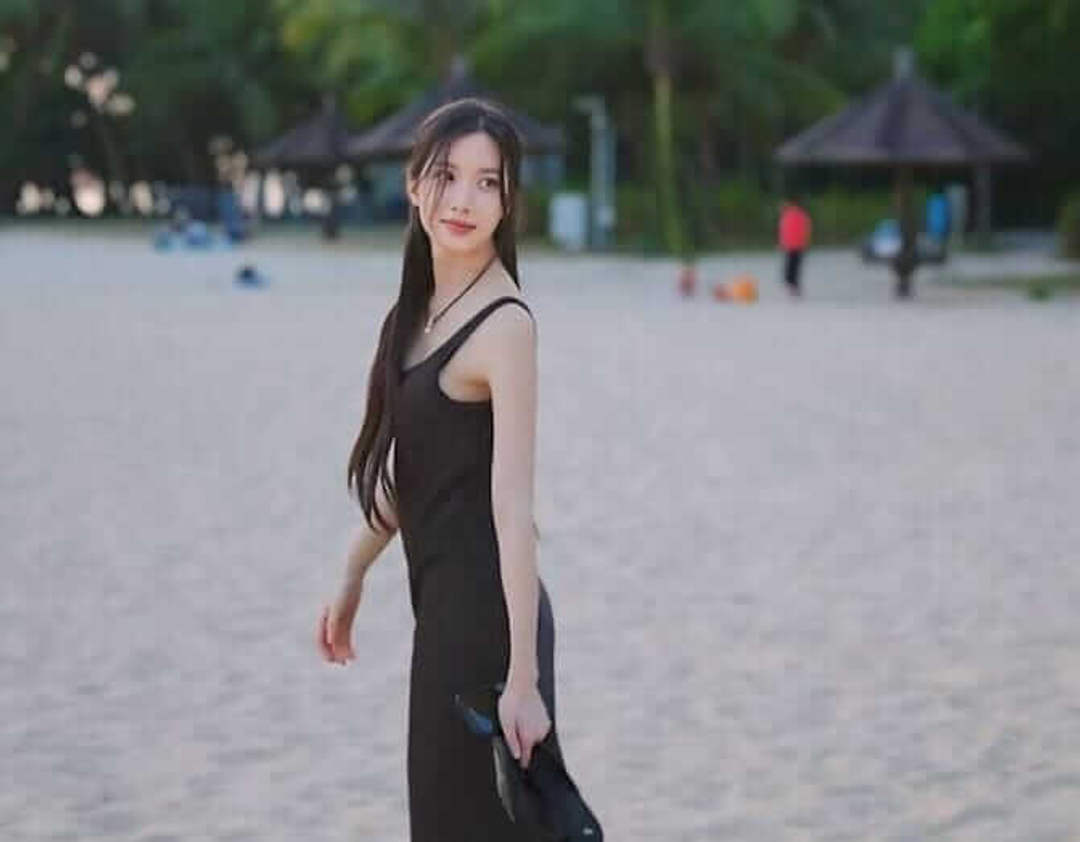 Moon Ga-young’s $113,000 donation funds women and children programs in Tulum