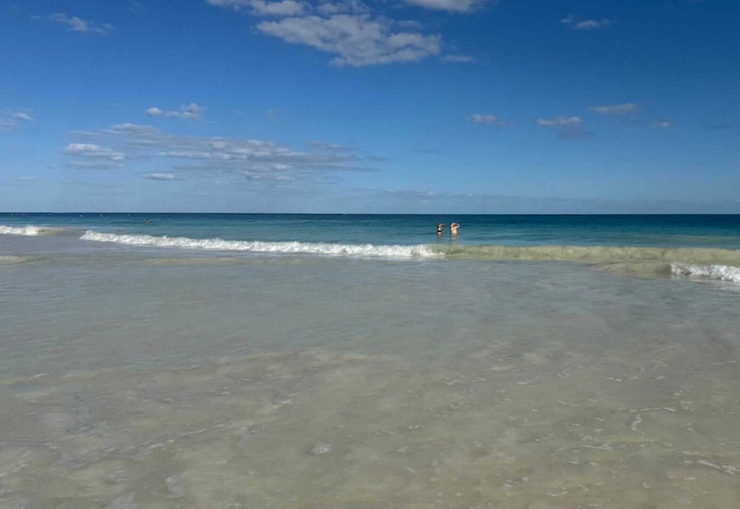 Cold front weather shift coincides with cleaner shoreline conditions in Tulum Cold front weather shift coincides with cleaner shoreline conditions in Tulum