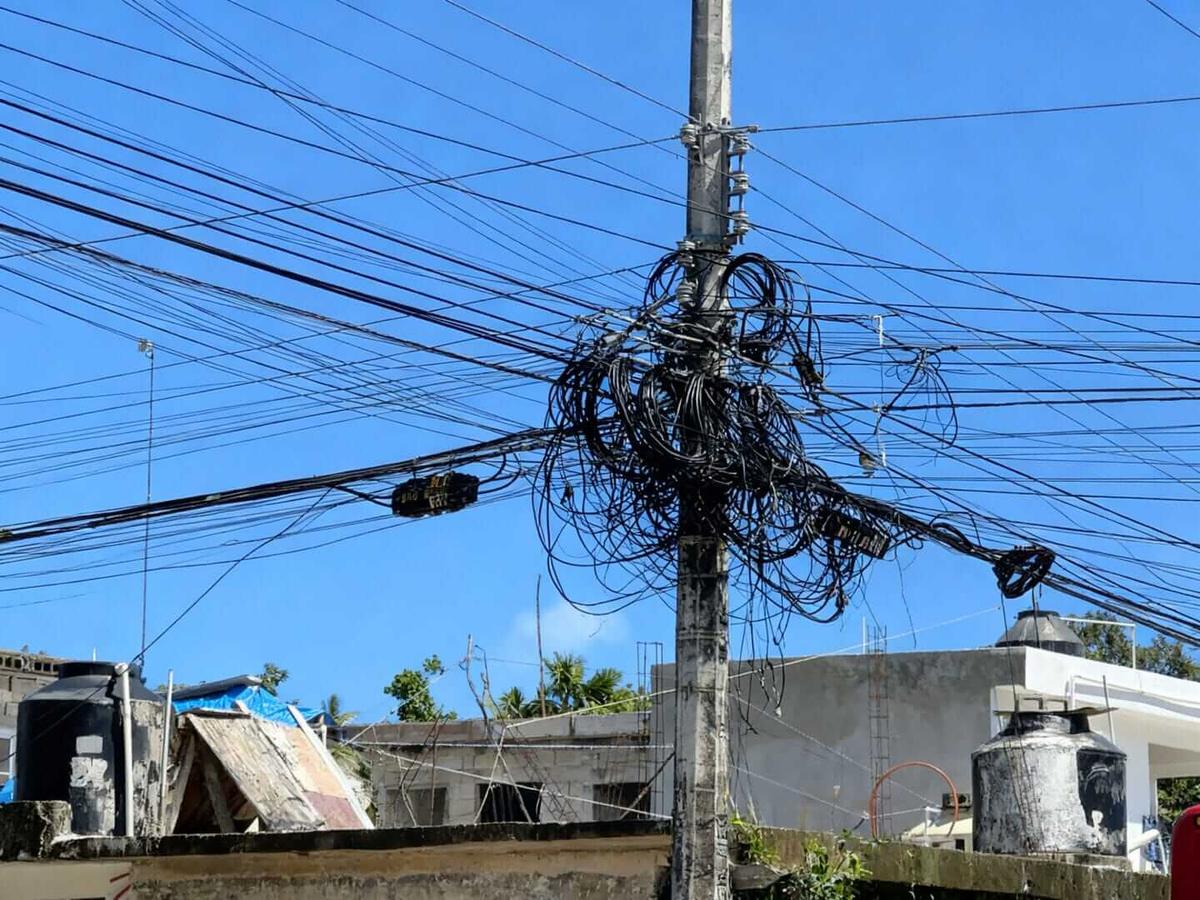 Tulum to intensify cable inspections after motorcyclists injured on Kukulcán Street Tulum to intensify cable inspections after motorcyclists injured on Kukulcán Street